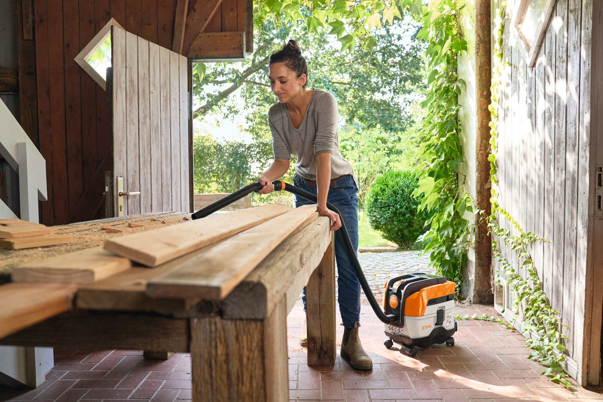 Kuljetusvaunu SEA 50 -märkä-/kuivaimurille